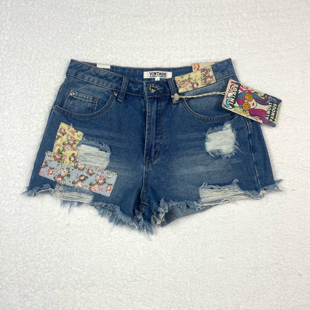 NWT Vintage Almost Famous Distressed Denim Shorts, Size 7